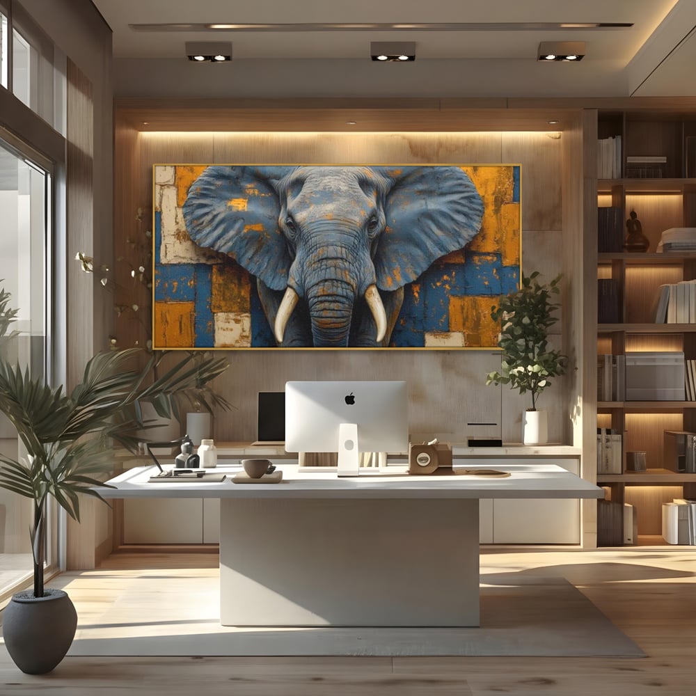 Tablou canvas cu tablou canvas cu cap de elefant, in rama de aluminiu auriu, pe perete intr-un birou